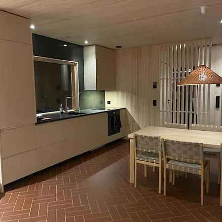 Alpehytte A Unique Lakeside Rovaniemi