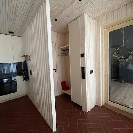 A Unique Lakeside * Rovaniemi