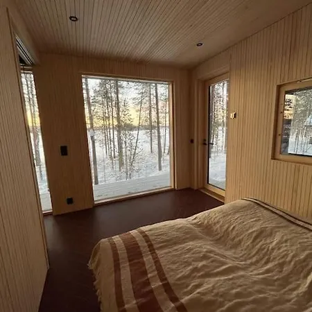 A Unique Lakeside Alpesi faház *