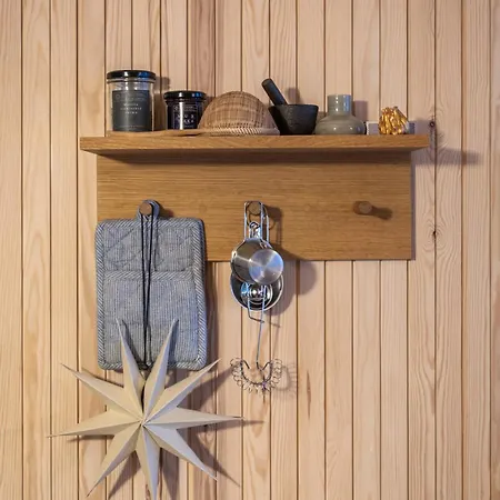 A Unique Lakeside Chalet Rovaniemi